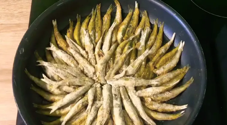 طرز تهیه ماهی کیلکا سرخ شده
